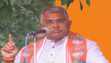 Photo of ‘दीदीर सुरक्षा कवच’ को लेकर भाजपा और TMC आमने सामने दिलीप घोष बोले-“हर जगह पहुंच रहे…”