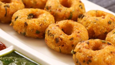 Photo of चाय के साथ परोसें पोहा वड़ा, देखिए इसकी सरल रेसिपी