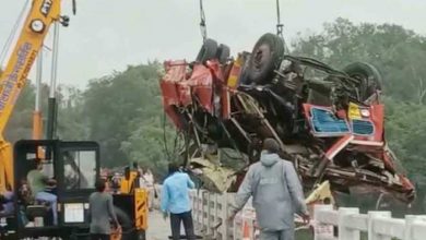 Photo of यात्रियों से भरी बस हादसे का हुई शिकार, दुर्घटना में 15 यात्रियों की मौके पर हुई मौत