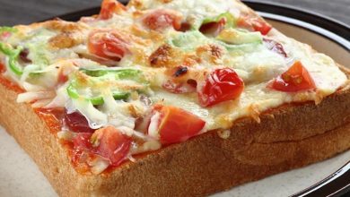 Photo of नाश्ते में घर पर बनाएं टेस्टी ब्रेड पिज्जा, यहाँ देखें इसकी सरल विधि